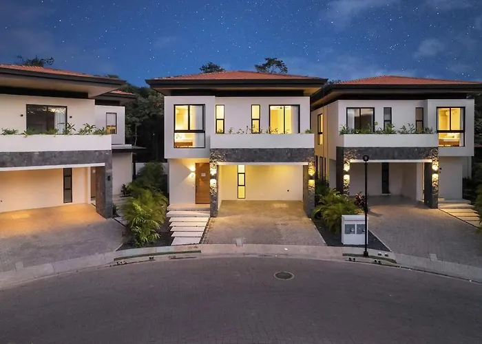Modern With Pool In Private Tropical Community With Club & Access *