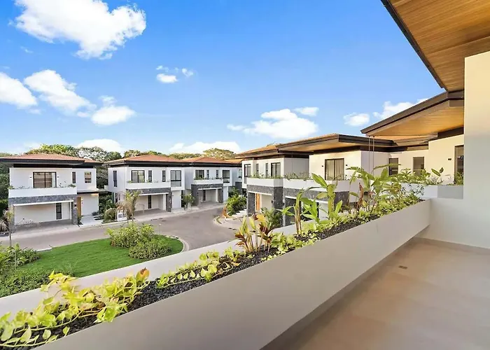 Modern With Pool In Private Tropical Community With Club & Access San José Pinilla