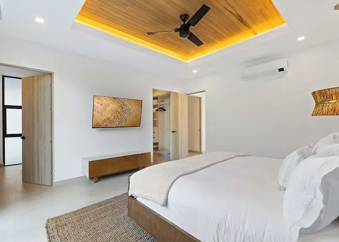 Modern With Pool In Private Tropical Community With Club & Access