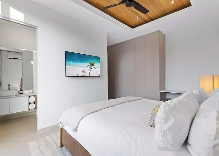 Hébergement de vacances Modern With Pool In Private Tropical Community With Club & Access *