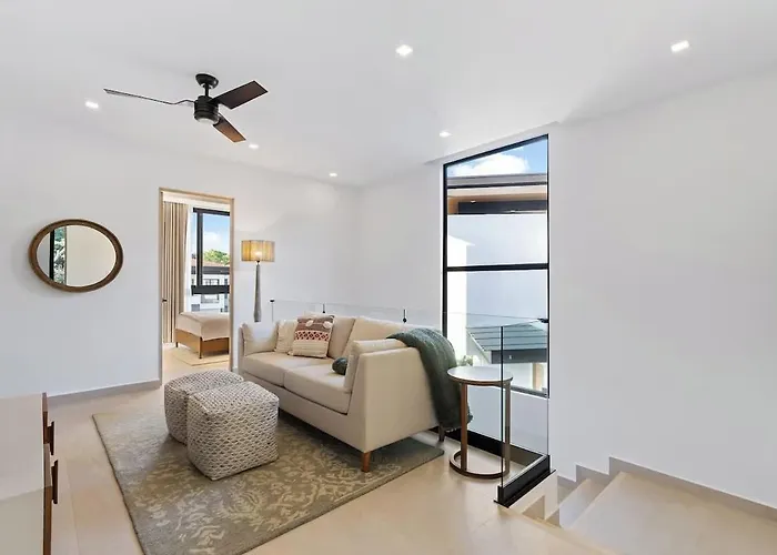 Hébergement de vacances Modern With Pool In Private Tropical Community With Club & Access *