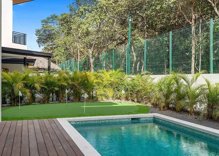 Modern With Pool In Private Tropical Community With Club & Access Hébergement de vacances *